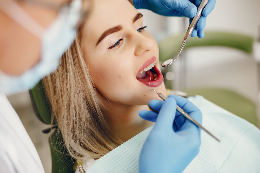 Știința din spatele aparatelor dentare