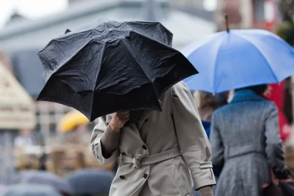Alertă meteo înainte de 1 decembrie. Cod portocaliu de furtuni în nouă județe