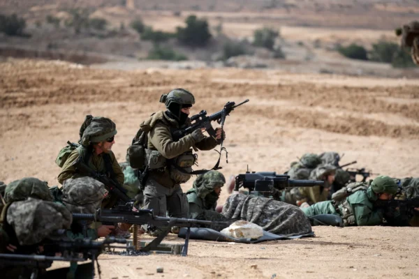Israelul a reînceput războiul din Gaza în această dimineață și acuză Hamas de încălcarea acordului de armistițiu