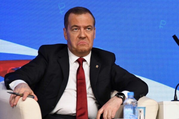 Reacția furioasă a lui Medvedev după ce Zelenski a numit șef al armatei ucrainene un general născut în Rusia