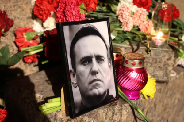 UPDATE – Echipa lui Alexei Navalnîi confirmă moartea acestuia / Purtătoarea sa de cuvânt afirmă că familiei nu i se dă trupul neînsufleţit, pentru a ”acoperi urmele”/ Navalnîi, răpus de „sindromul morţii subite”, explicaţia oficială primită de mama sa