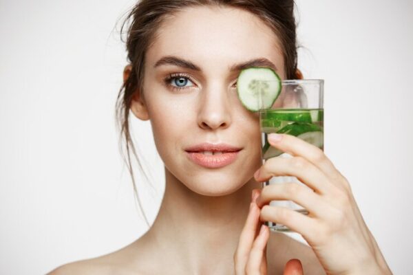 Detoxifierea pielii: ghidul complet pentru un ten curat și sănătos