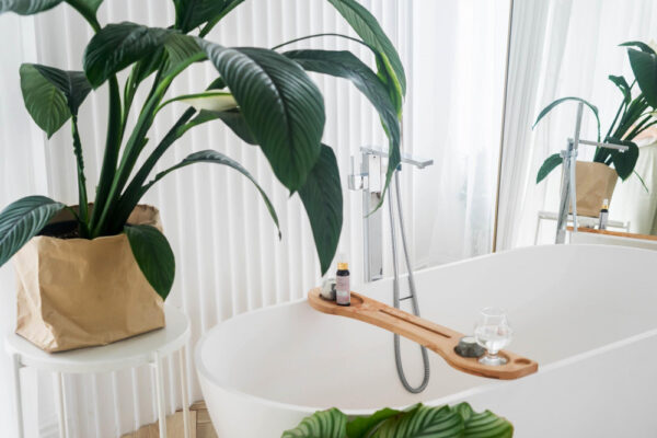 Transformă-ți baia într-un sanctuar de relaxare cu aceste idei de lux