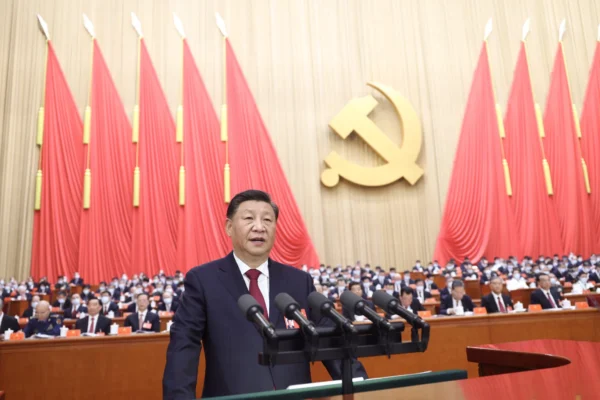 China gâfâie din puct de vedere economic. Investițiile străine scad până la cel mai mic nivel din ultimii 20 de ani