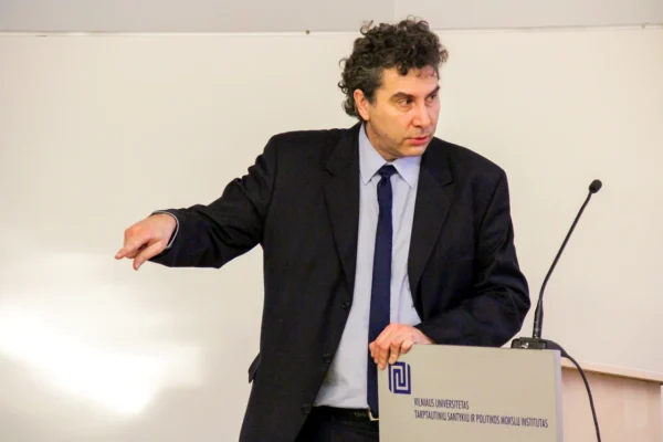 Ce are de câștigat România dacă Franța devine lider militar al Europei. Analiza făcută de un reputat profesor de la Oxford