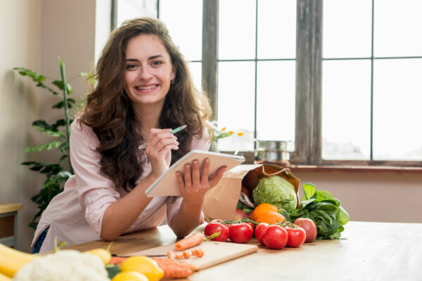 Cum să îți îmbunătățești dieta cu superalimente pentru un nivel ridicat de energie