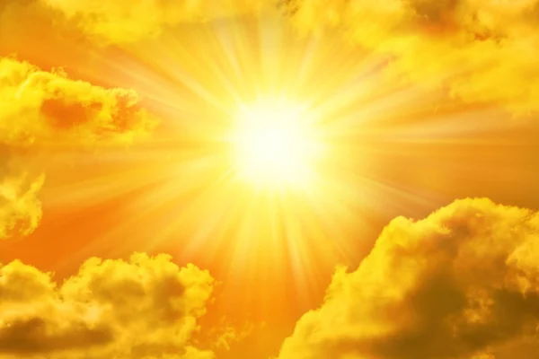 Prognoza meteo pentru luna aprilie. Cum va fi de Florii