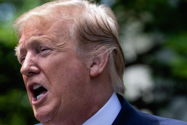 În război cu Facebook, Donald Trump vrea să protejeze TikTok în SUA. În precedentul mandat, voia să-l interzică