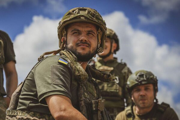 Ofițeri de top din armata ucraineană avertizează că liniile de front riscă să se prăbușească