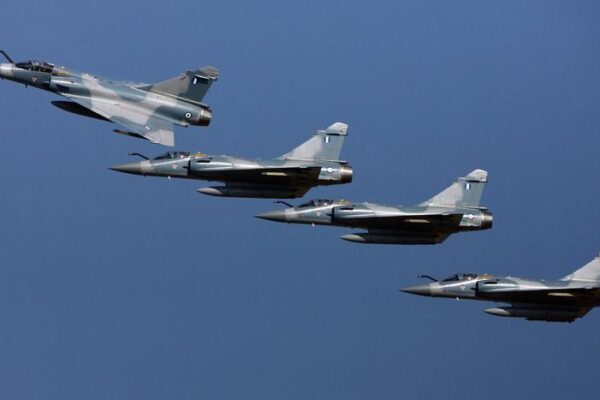 Macron dă Ucrainei avioane Mirage 2000-5 și formează o „brigadă franceză” de 4.500 de soldați