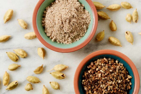 Cardamomul – beneficii și proprietăți