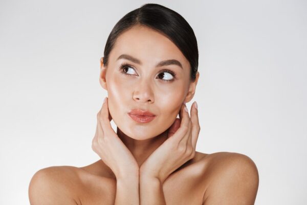 Cum poți îmbunătăți rutina de skincare pentru a obține un ten mai luminos