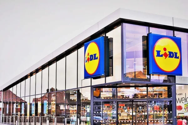 Lidl readuce pe rafturi de luni, 19 august 2024, produsele la care românii se gândeau cu dor! Grăbește-te, căci se vor vinde imediat!