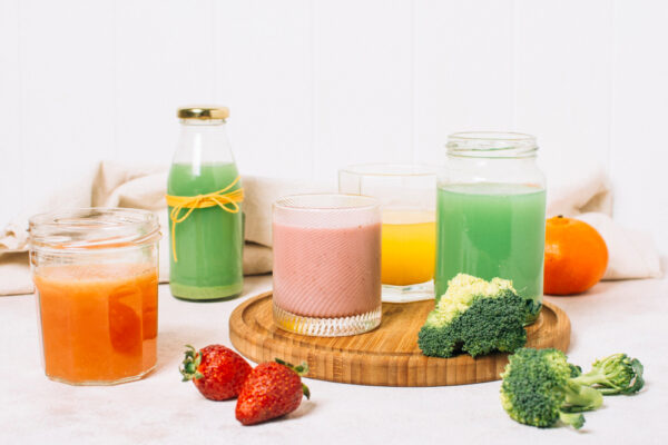 Alimente care îți detoxifică organismul: Ce să adaugi în dieta ta
