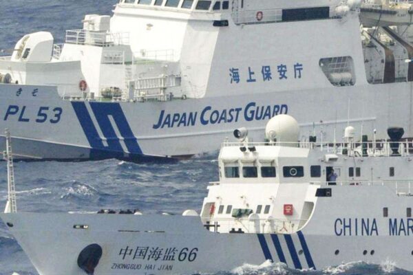 Japonia acuză China că i-a încălcat apele teritoriale