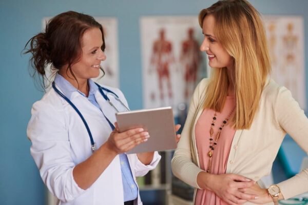 Analize și investigații medicale recomandate pentru femei după 40 de ani