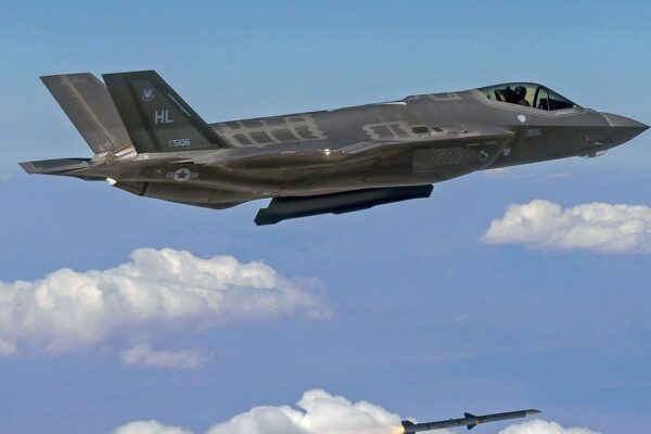 SUA au aprobat vânzarea celor 32 de aeronave F-35 de către România