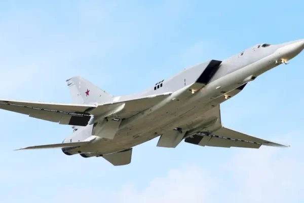 Bombardier supersonic al Rusiei a lovit, în Marea Neagră, o navă comercială. Motivul e incredibil