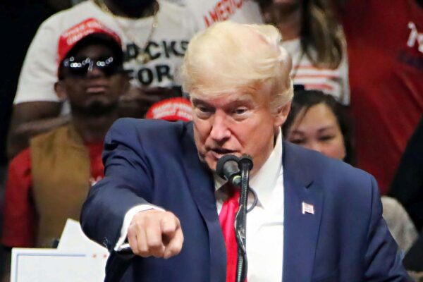 Donald Trump nu scapă de dosarele penale și civile, după ce a fost reales președinte al SUA / Preşedinții în exerciţiu nu pot invoca imunitatea prezidenţială