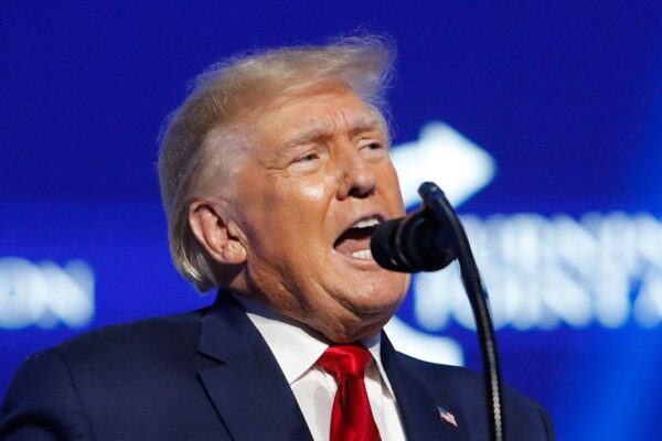 Trump cere „încetarea imediată a focului” în Ucraina, la o zi după întâlnirea cu Zelenski