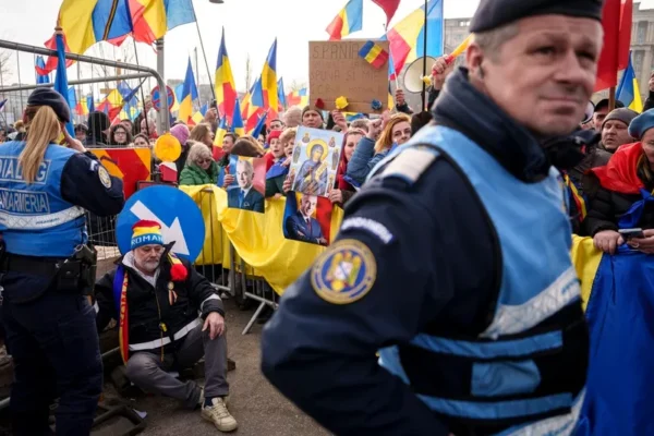 Presa agresată, democrația amenințată: UZPR cere acțiune fermă, denunță atacurile asupra ziariștilor