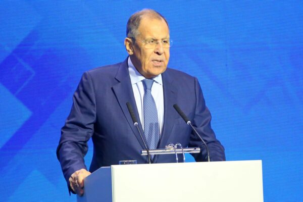 Serghei Lavrov: Rusia vrea să negocieze cu Trump garanţii de securitate pentru Ucraina