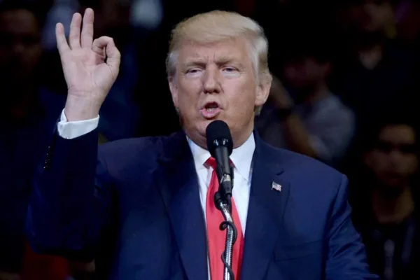 Trump pregătește o reformă comercială dură, cu impact global: taxe vamale fără precedent