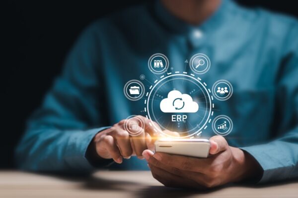 5 beneficii majore ale utilizării unui ERP mobil pentru echipele remote