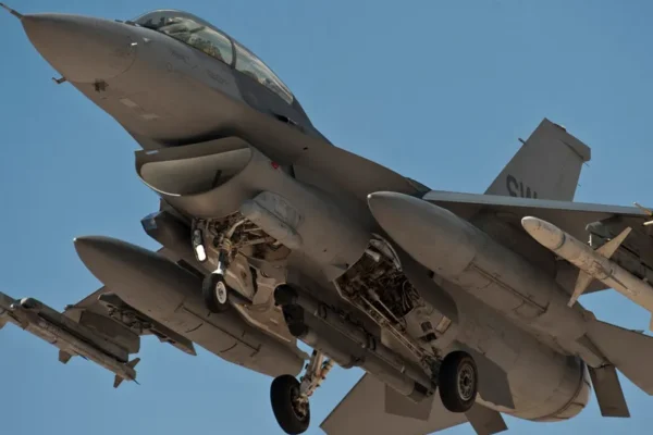 Putin, în panică. Avioane F-16 și Mirage-2000, în Ucraina. SUA trimit un Rivet Joint prin România