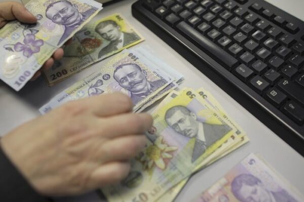 Ministrul Finanţelor: Nu ne paşte niciun dezastru