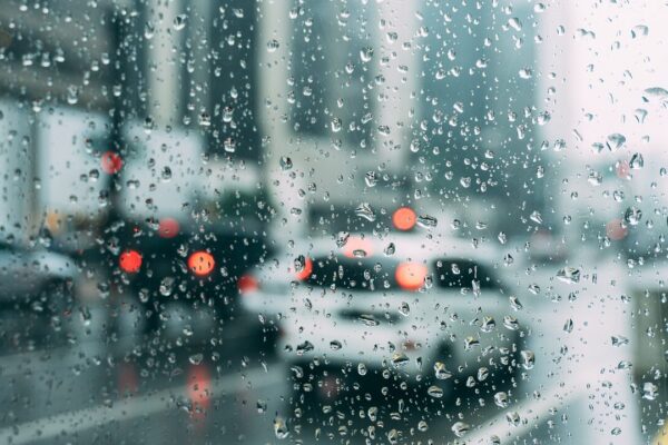 Prognoza meteo, 14 martie. Se dezlănțuie urgia. Averse, descărcări electrice și vijelii