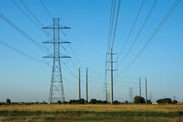Reţele Electrice România investeşte 25 milioane lei în anvelope de beton
