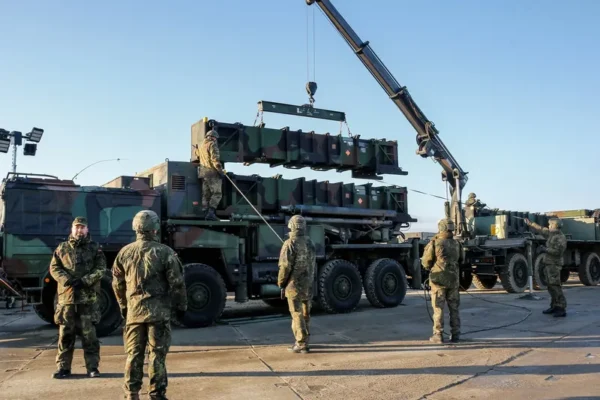 Patriot făcut „acasă”: Polonia livrează primele tuburi de lansare, România produce componente radar