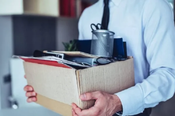 Giganții din tehnologie renunță la mii de angajați. Ce urmează