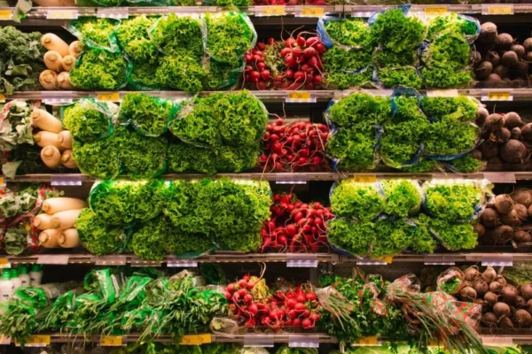 Nota de plată pentru George Simion în turul II. Inflaţia a crescut, alimentele sunt mai scumpe