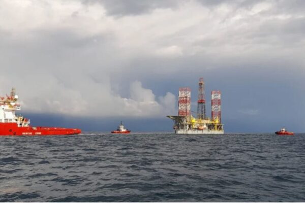 OMV Petrom şi NewMed Energy semnează contractul de 80 milioane dolari pentru nava de foraj care va explora în zona Mării Negre