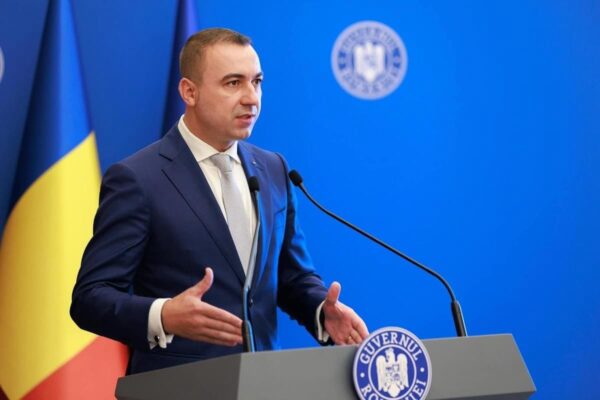 Guvernul vrea să blocheze transferurile și detașările între instituții, confirmă ministrul Ivan
