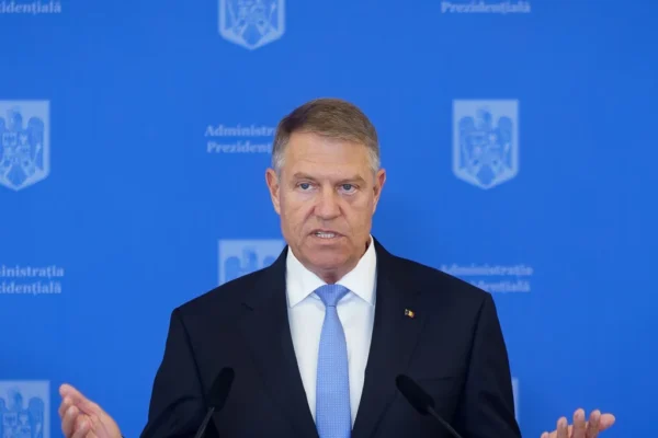 ANAF îl somează pe Klaus Iohannis să plătească o datorie de aproape un milion de euro