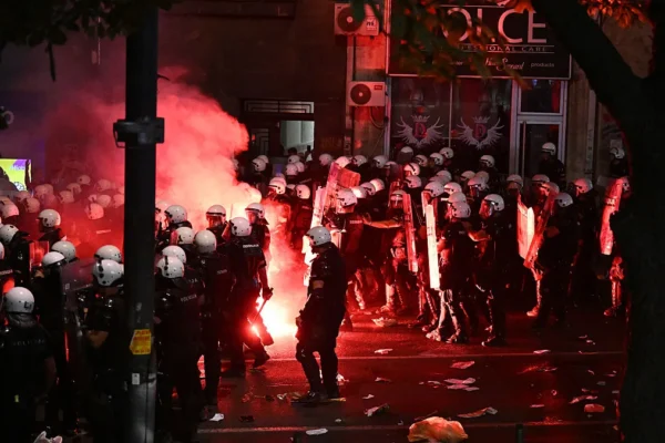 Serbia solicită sprijin internațional pentru a gestiona violențele protestelor antiguvernamentale