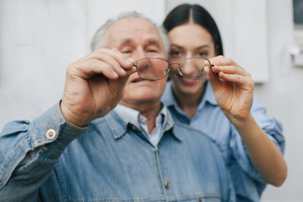 Retinopatia diabetică: simptome, screening și tratament
