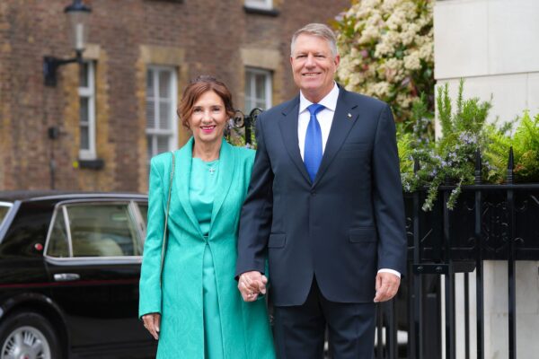 Klaus Iohannis scapă de sechestrul asupra bunurilor familiei. Cererea ANAF în cazul datoriilor la stat a fost respinsă