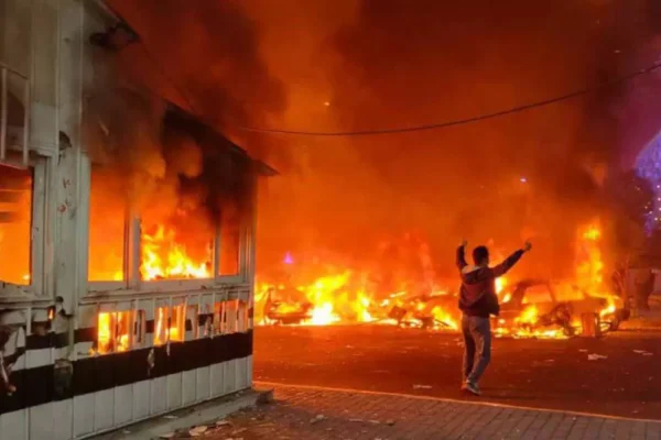 Proteste sângeroase în Iran: aproape 200 de morți. Regimul încearcă să taie accesul la Starlink pentru a izola țara