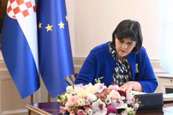 Kovesi, replică pentru Nicușor Dan: „Îi doresc un somn bun”