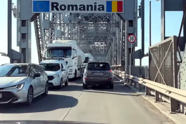 Circulaţia pe Podul Prieteniei va fi oprită temporar sâmbătă
