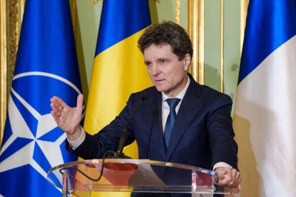 Nicușor Dan: România va cheltui 3,7% din PIB pentru apărare în acest an
