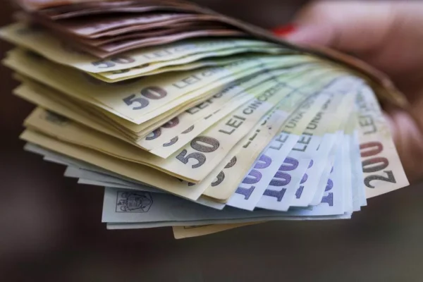 Primarii și șefii CJ vor putea primi sporuri de până la 40% pentru proiectele europene
