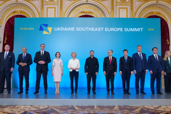 Summitul de la Kiev: Liderii europeni cer retragerea trupelor ruse