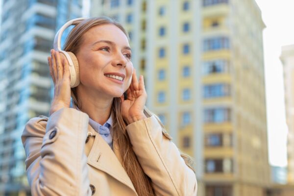 Căști Bluetooth: ce trebuie să știi despre conectivitate și compatibilitate