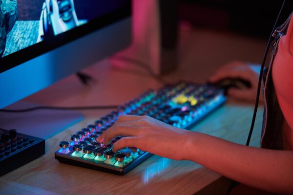 Tastaturi mecanice pentru gaming: care switch-uri sunt cele mai bune